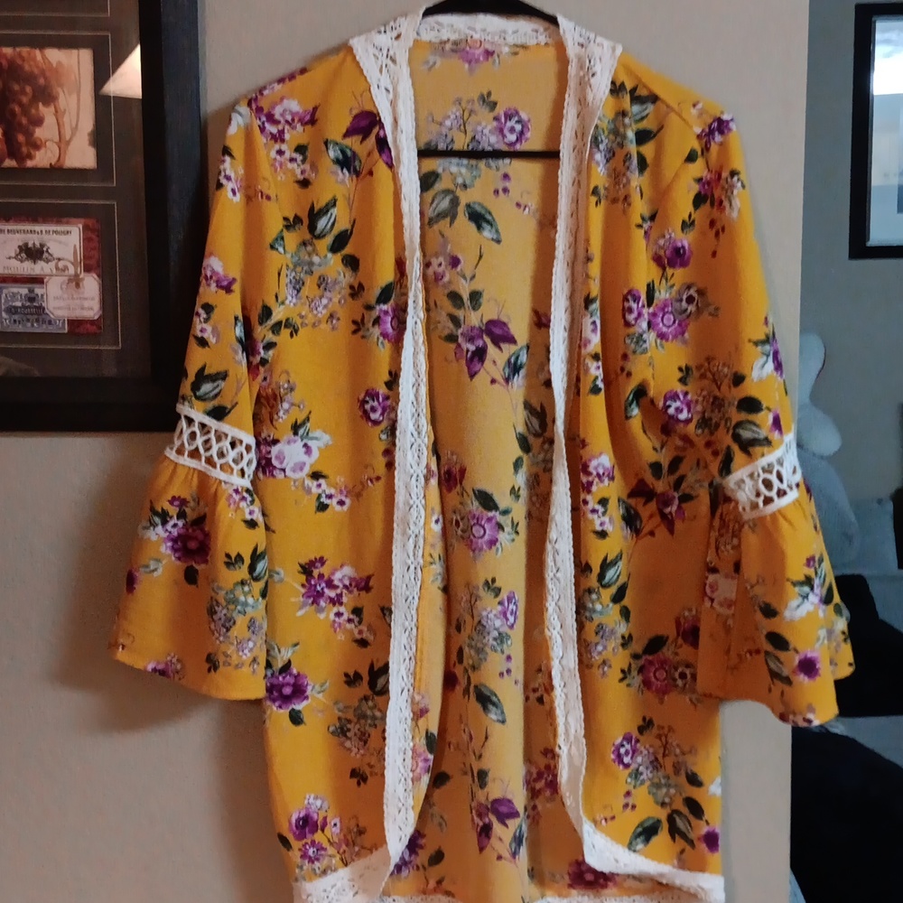 Women's Floral Top